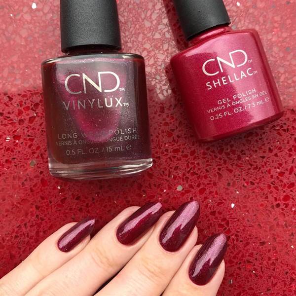 SMALTO CND VINYLUX Rebellious Ruby